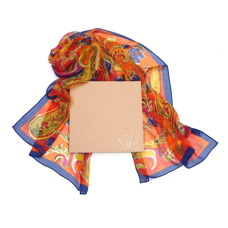 Пестрый шарфик с оранжевыми оттенками Gaia 812358