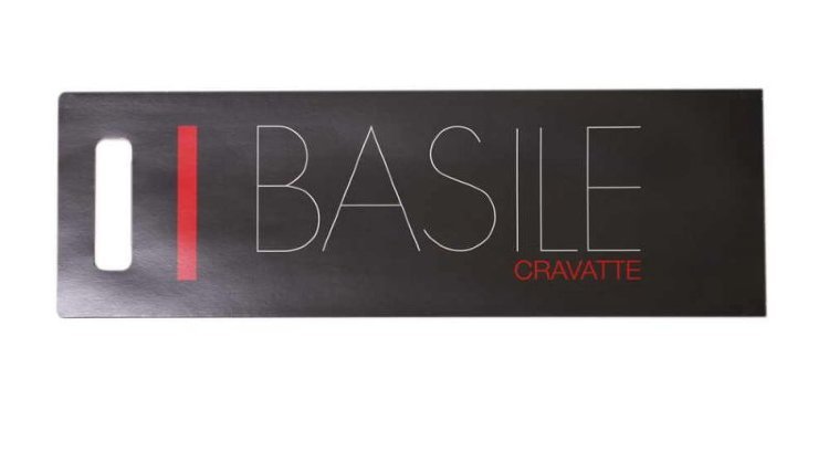 Упаковка галстуков Basile.