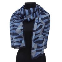 Стильный шелковый шарф в серо-голубых цветах Genny 820345