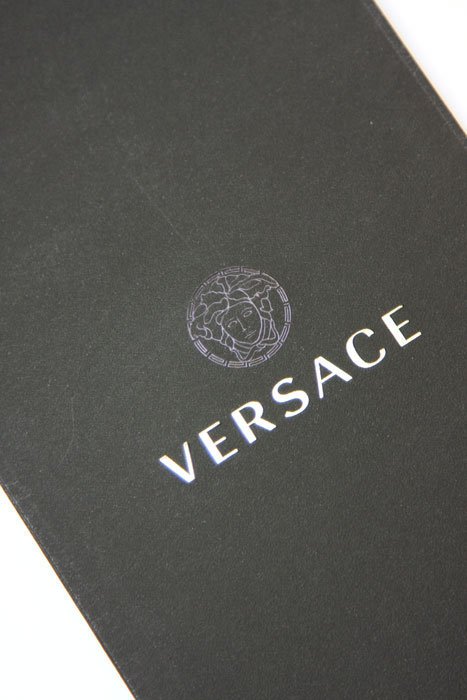 Упаковка для галстуков Versace.