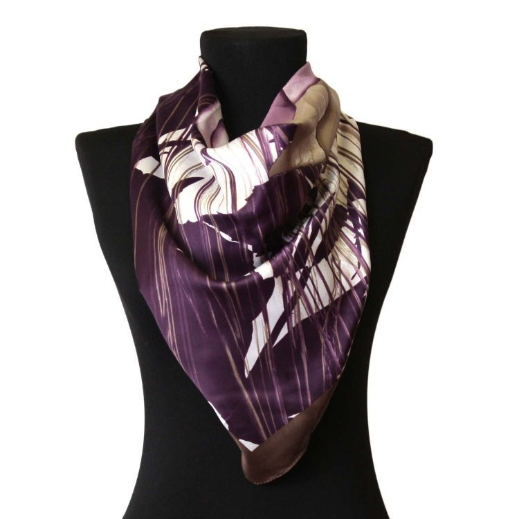 Красивый платок с фиолетовыми цветами 52456