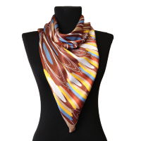 Разноцветный платок с орнаментом 52471